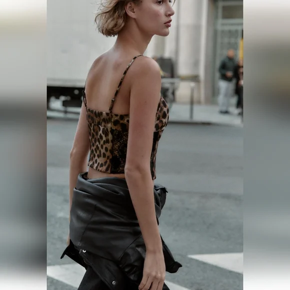 Zara Leopard Print Top - Picture 3 of 6